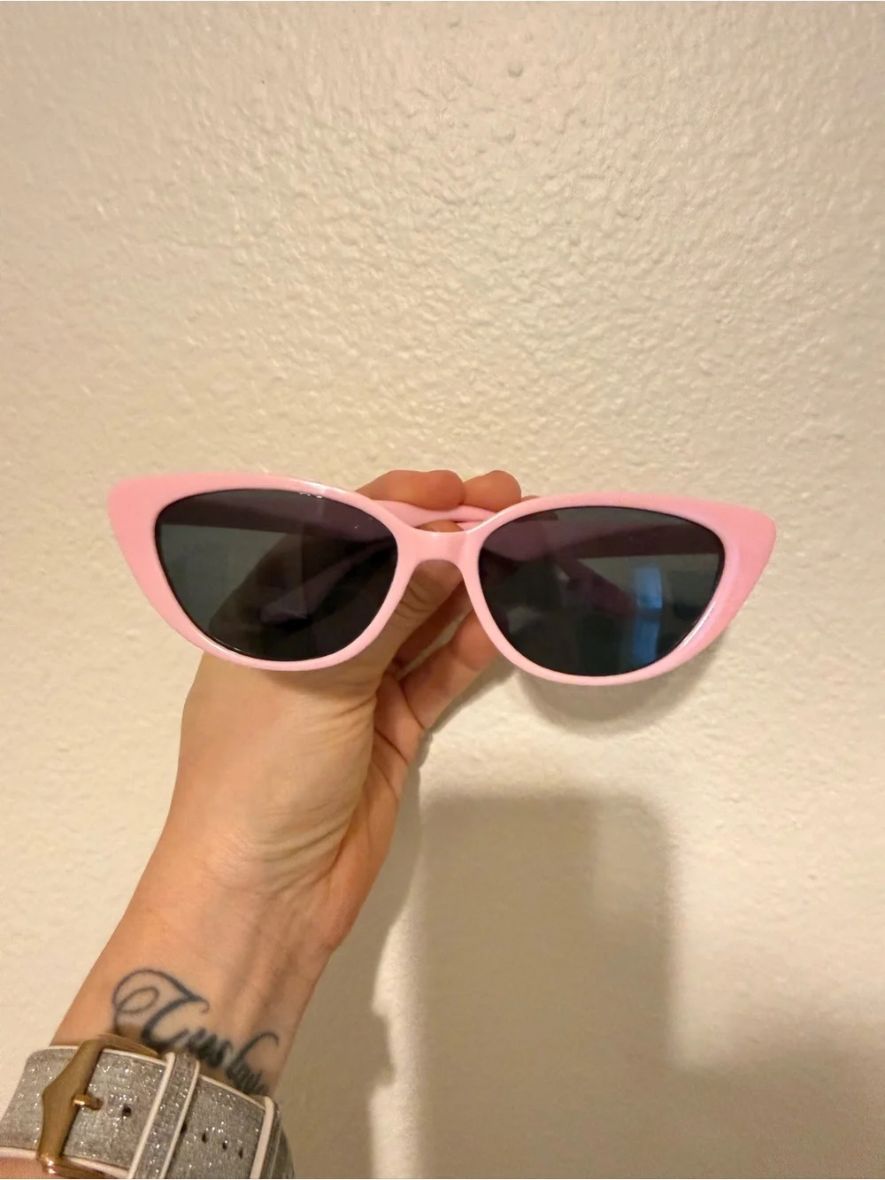Pink Cat Eye Sunglasses for Women - Fashion Accessory
